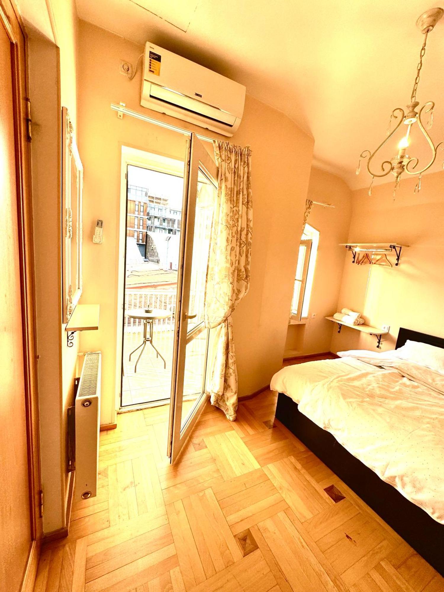 Sky Guest House Tbilisi Exterior foto