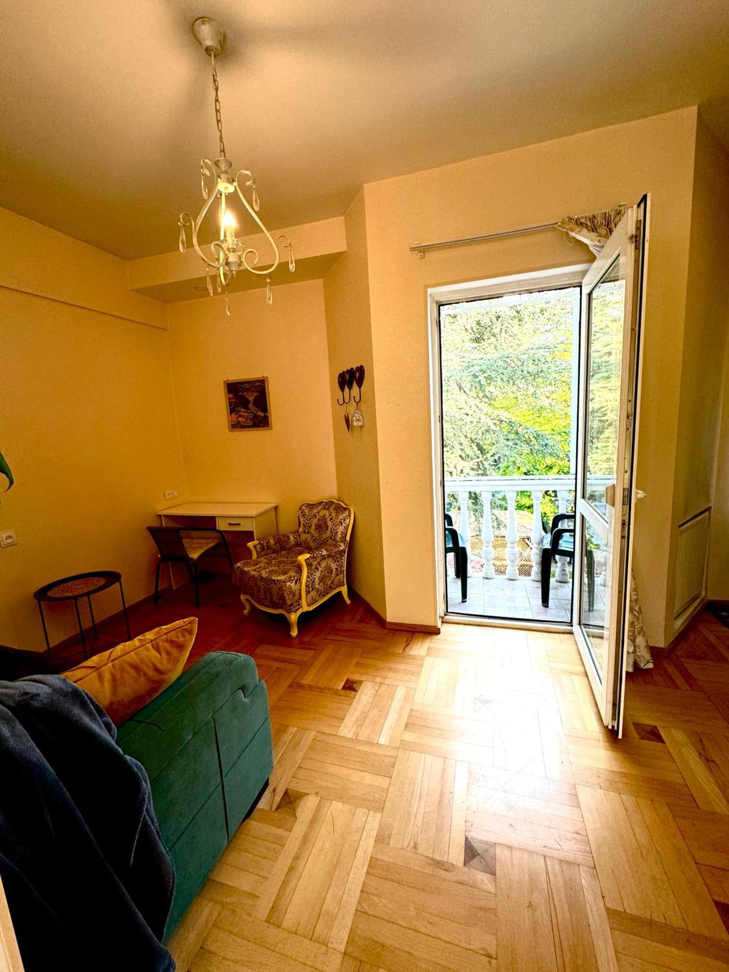 Sky Guest House Tbilisi Exterior foto
